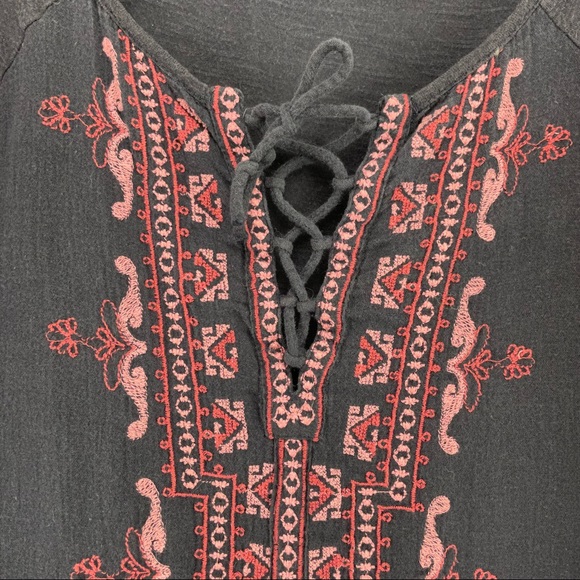 Lucky Brand Lace Up Front Embroidered Peasant Top - Picture 3 of 7